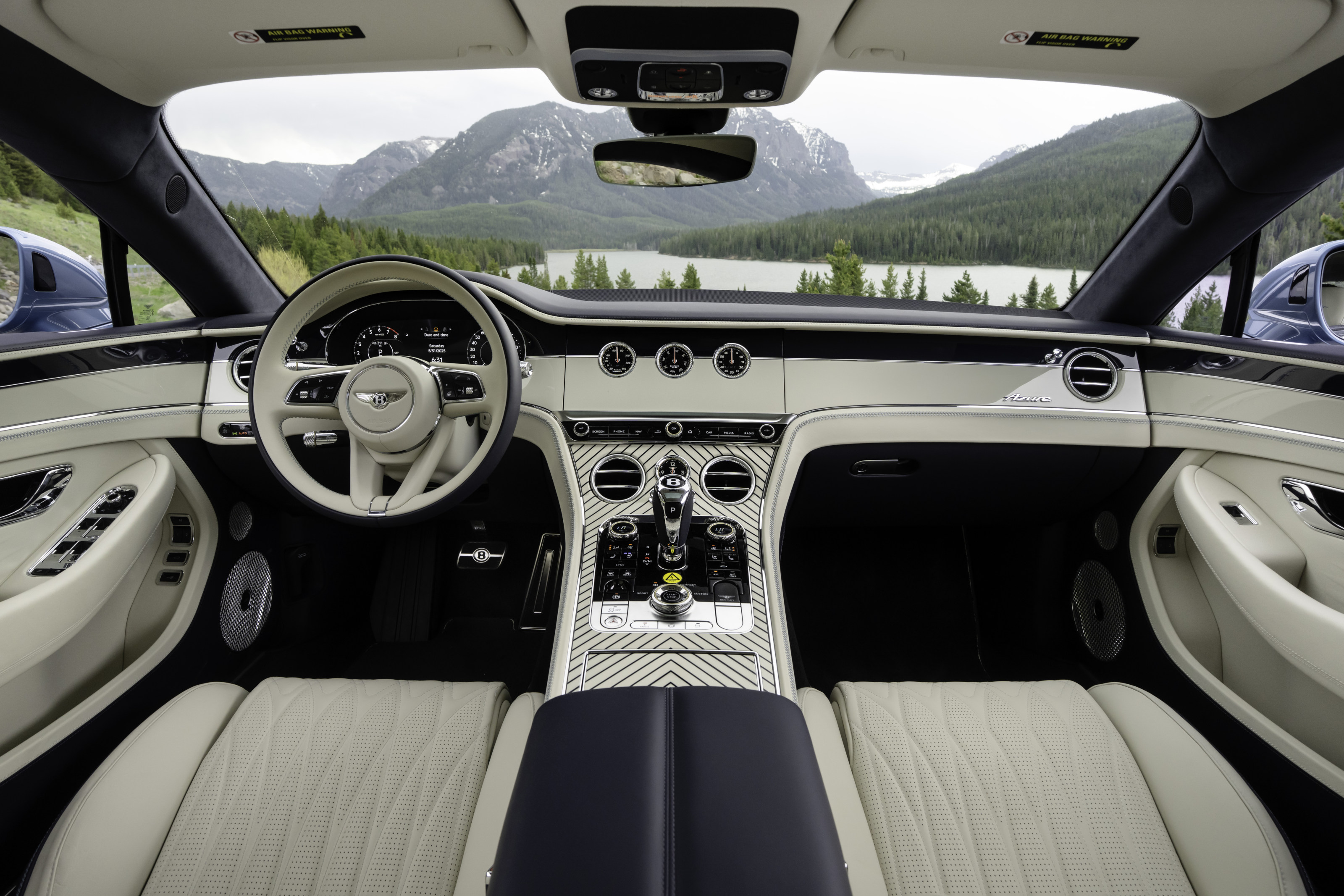 Bentley Continental GT Azure dashboard