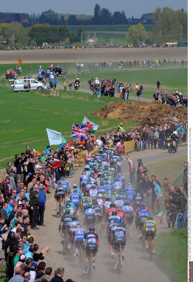 British and Welsh fans about and about on the pave