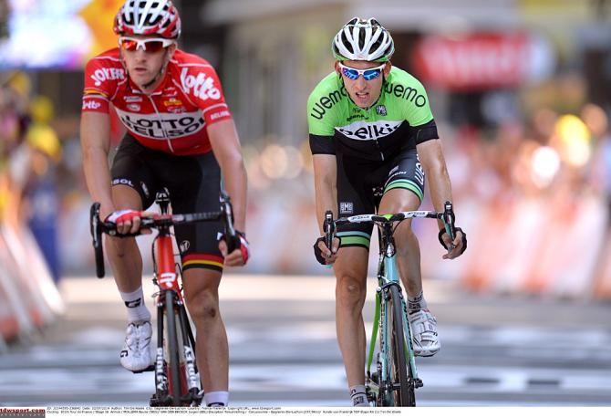 Jurgen Van Den Broeck (Lotto Belisol) comes in with Bauke Mollema (Belkin)