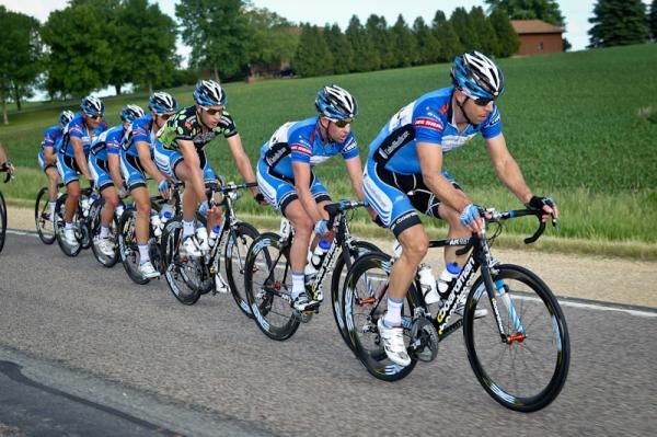 UnitedHealthcare gets riders on the front to set tempo.