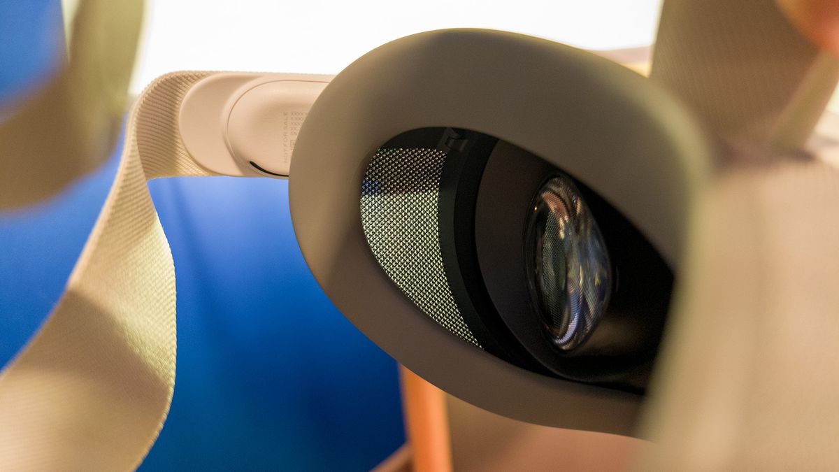 Hands-on with the new breathable facial interface for the Meta Quest 3S