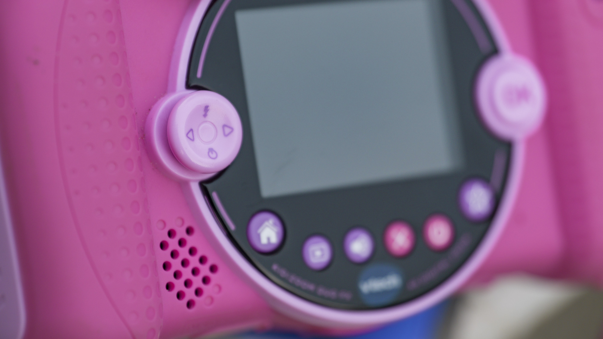 The buttons and controls of the V-Tech KidiZoom Duo camera