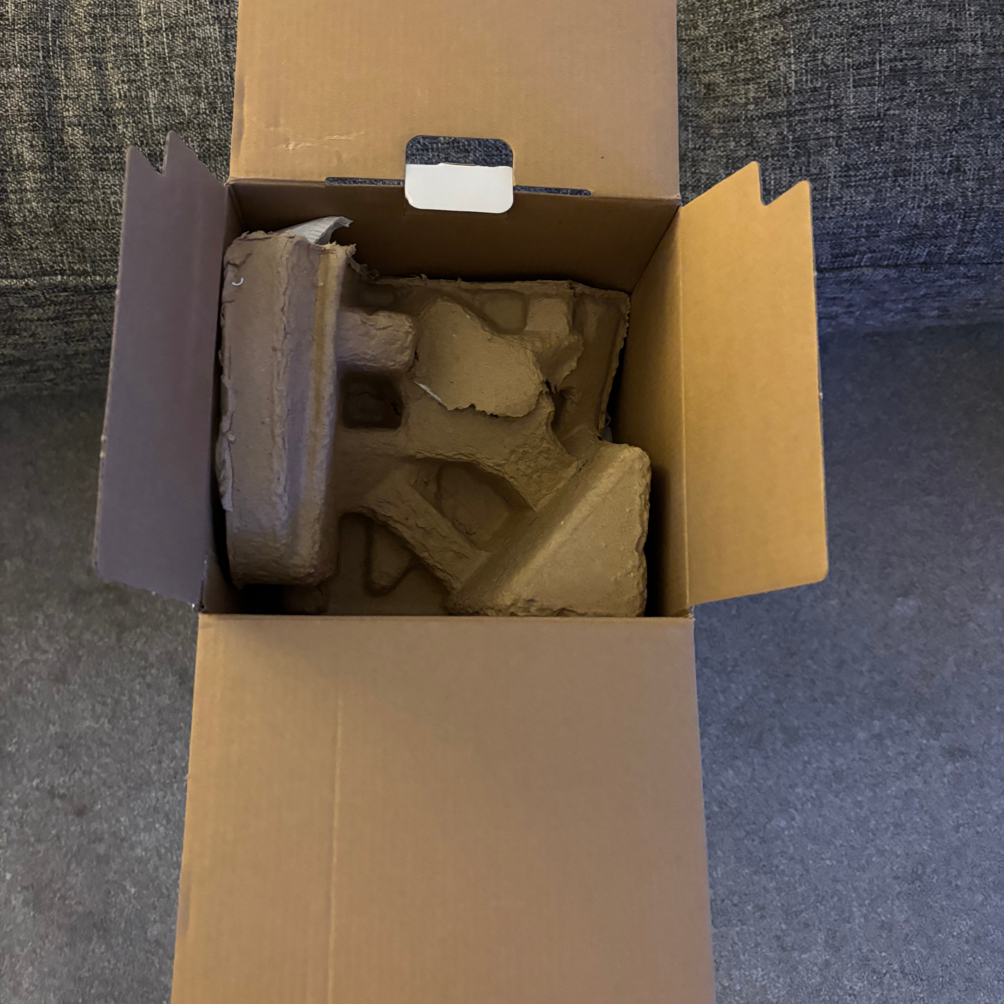 Shark Klik n’ Flip Automatic Steam Mop unboxing