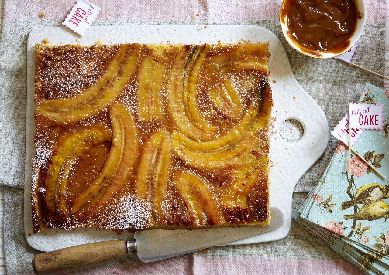 banana upside down cake