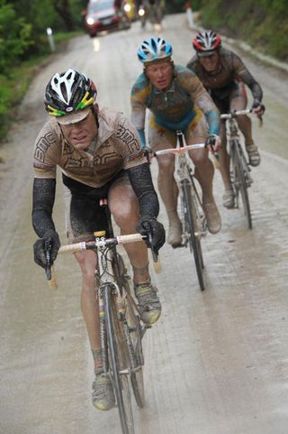 Cadel Evans and Alexandre Vinokourov escape, Giro d'Italia 2010, stage 7