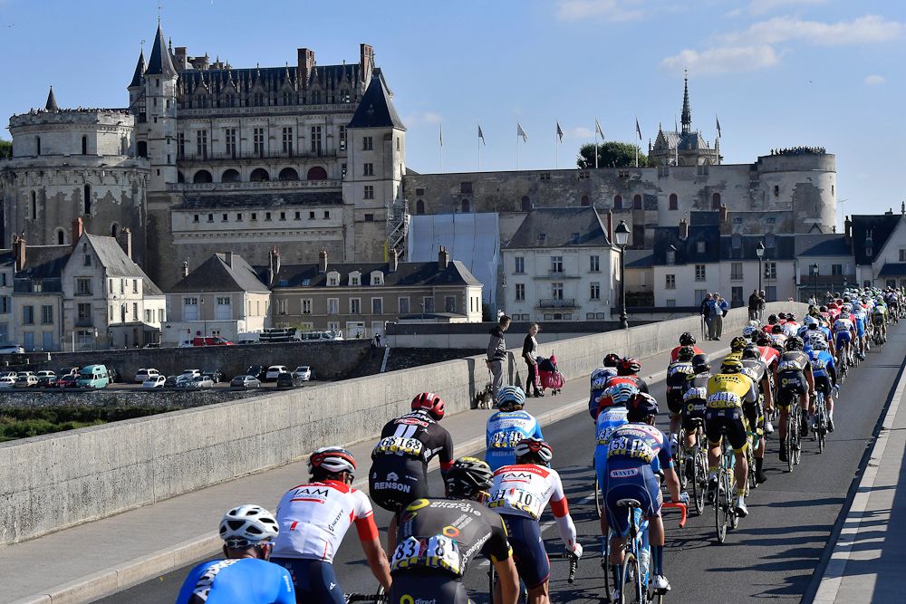 Scenery along the route of Paris-Tours