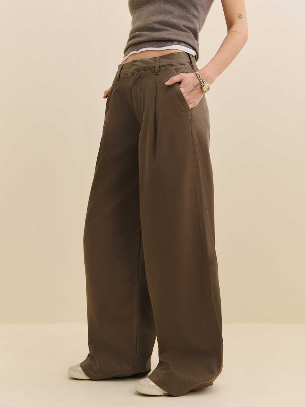 Malia Mid Rise Wide Leg Pleated Trouser Pants