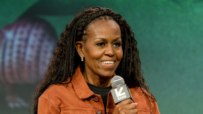  Michelle Obama’s Braided Mohawk Revives This 