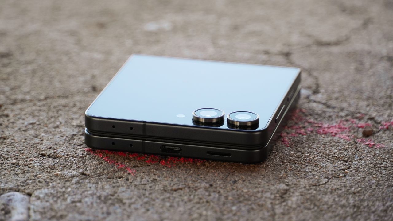 The Samsung Galaxy Z Flip 7.