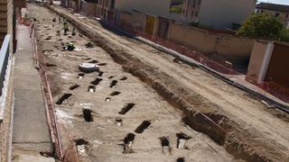 The latest excavations at Tauste focused on a single road known to pass through the ancient Islamic necropolis. The remains of 433 people were unearthed there who had been buried according to Muslim funeral rituals.
