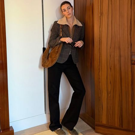 vittoria wearing mansur gavriel dream ballet flats