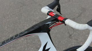 The top tube sits inline with the Aerostem, making for a massive head tube