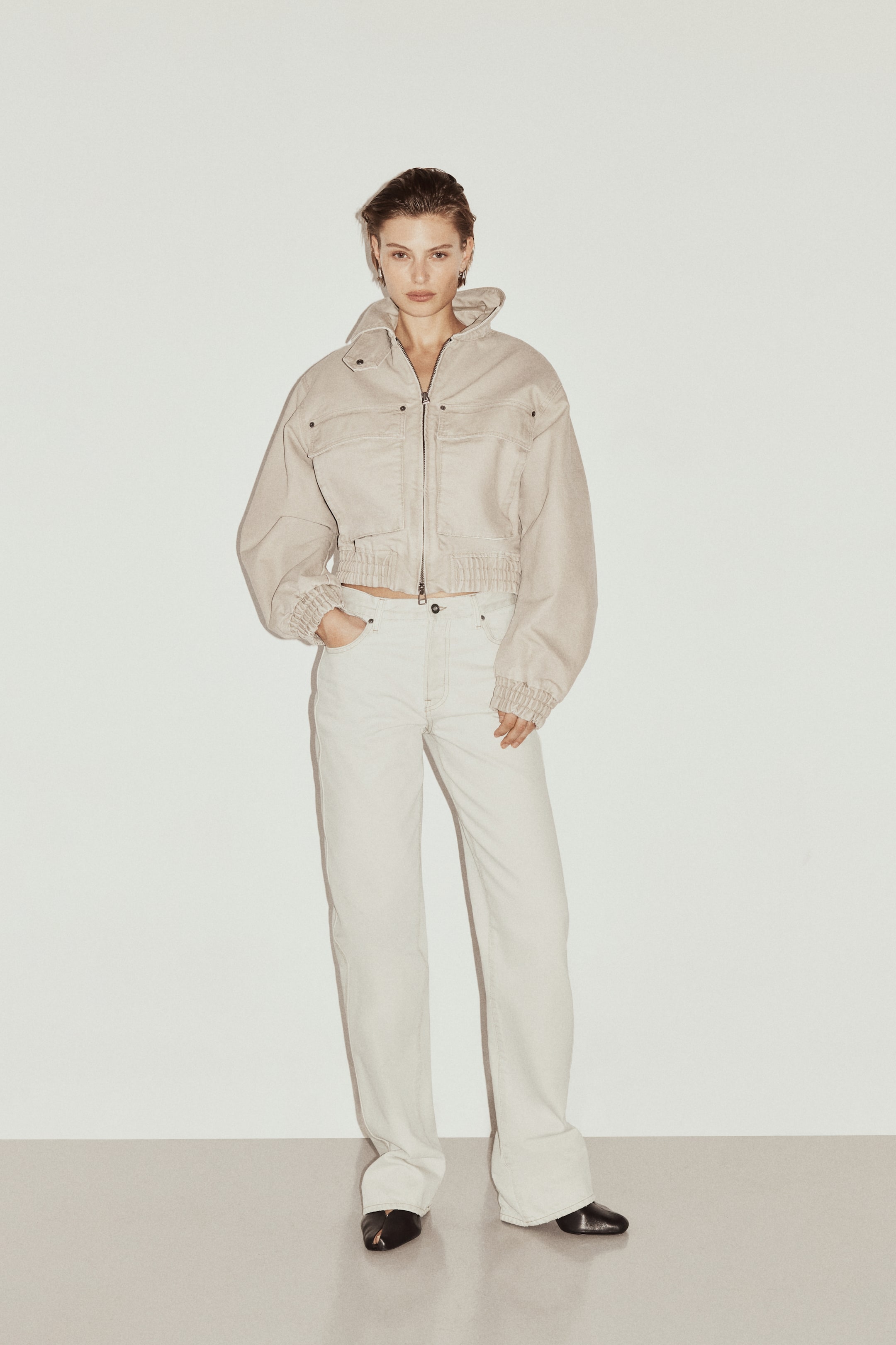 Straight-Leg Jeans - Light Beige