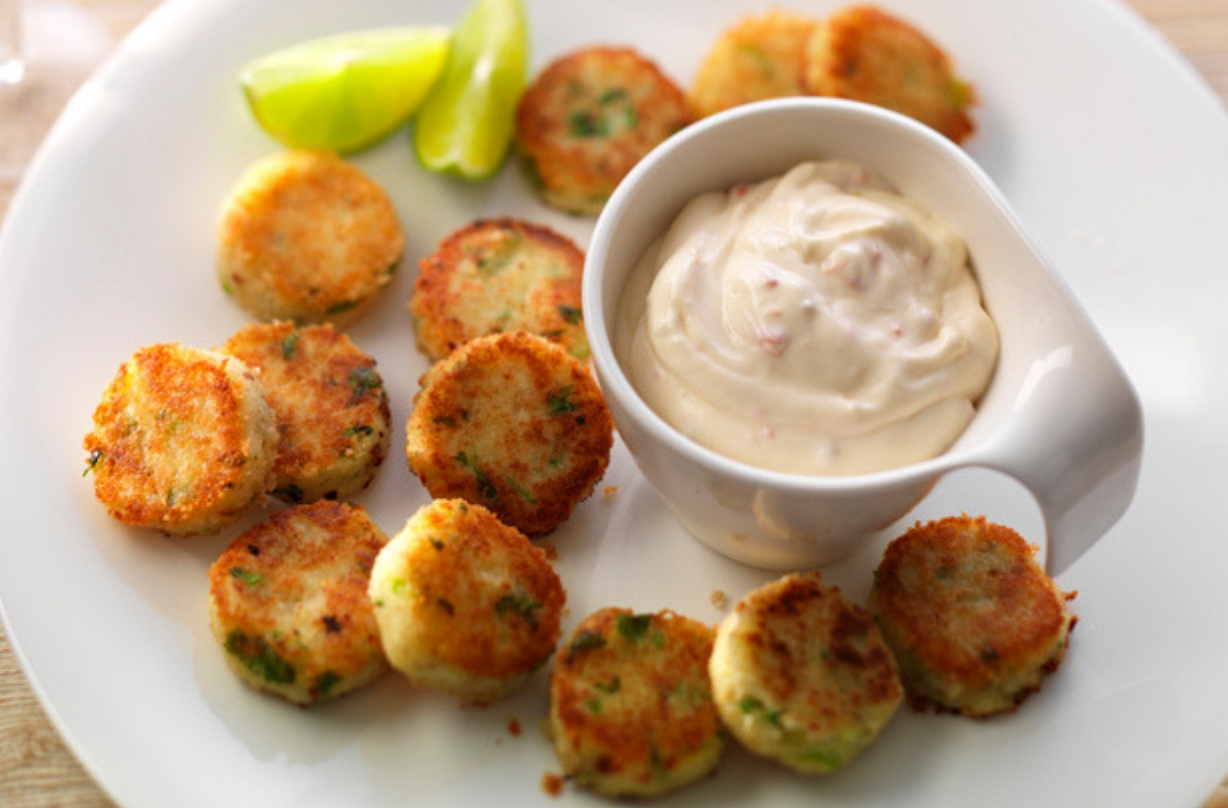 canape recipe_potato cakes and dip