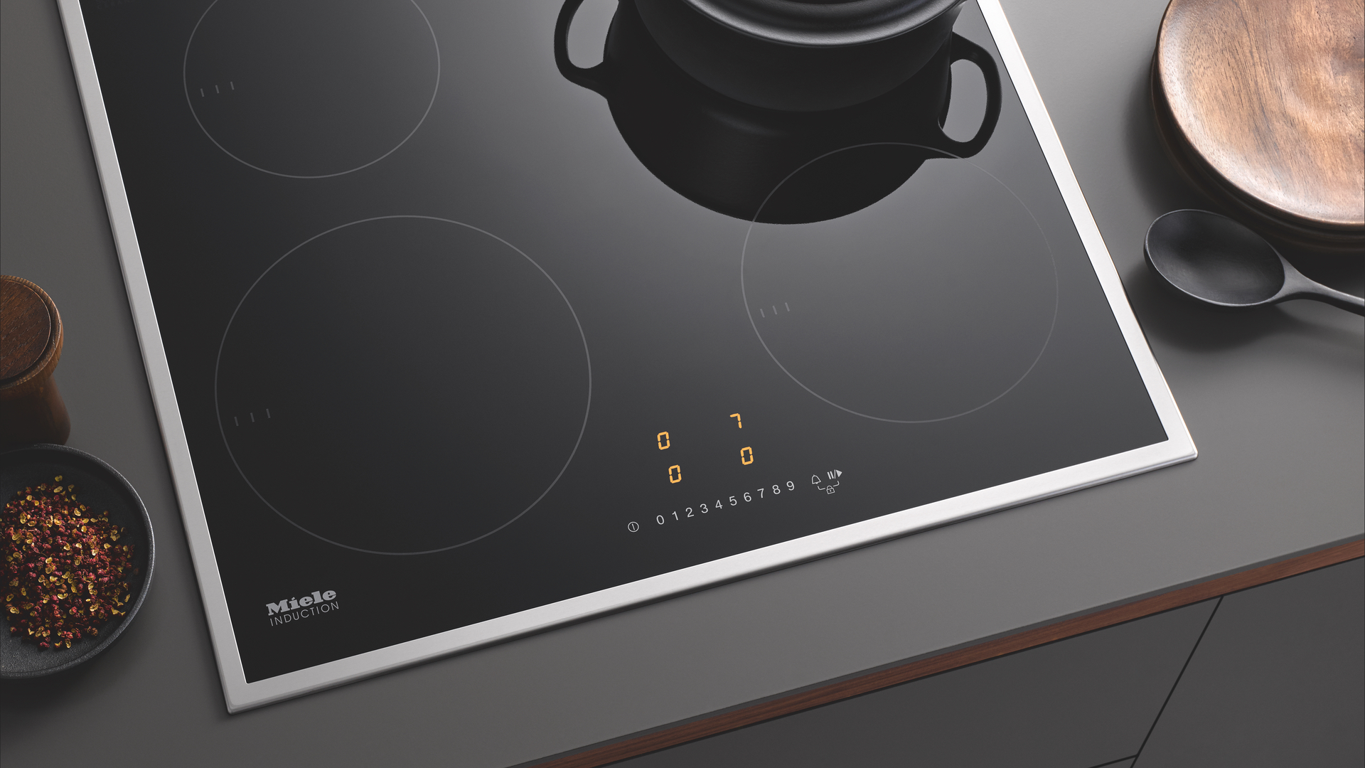 Индукционная варочная. Miele km 7201 fr. Варочная панель Miele Induction Hob km7201fr. Панель конфорок km7201 fr. Индукционная варочная панель Miele km 6839.