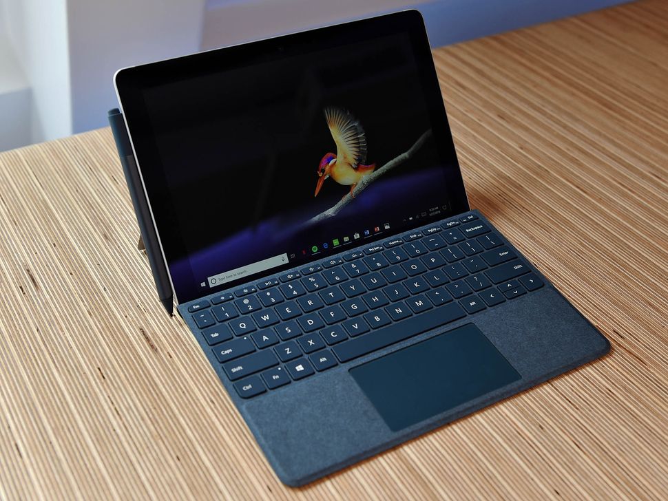 Microsoft Surface Go unboxing video | Windows Central