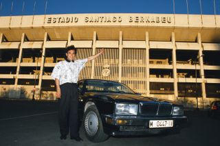 Hugo Sanchez poses outside Real Madrid's Santiago Bernabeu stadium in 1989.