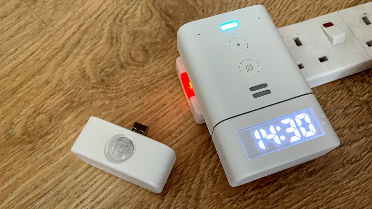 Amazon Echo Flex review a tiny Alexa smart speaker T3