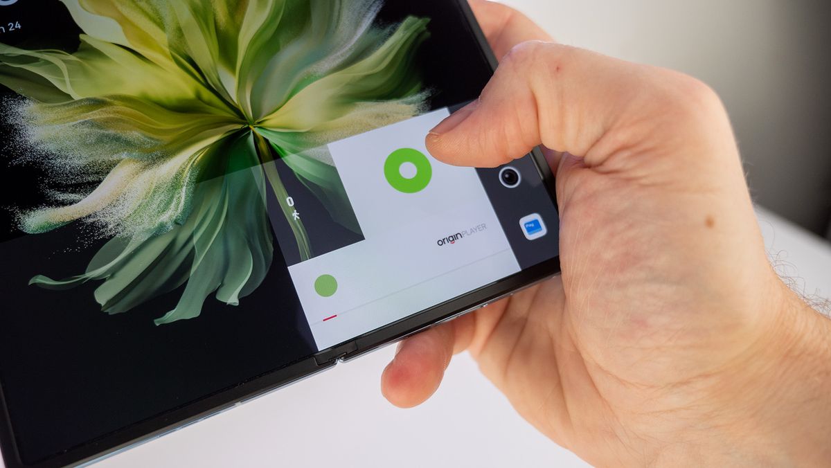 Vivo X Fold fingerprint sensor (inner display)
