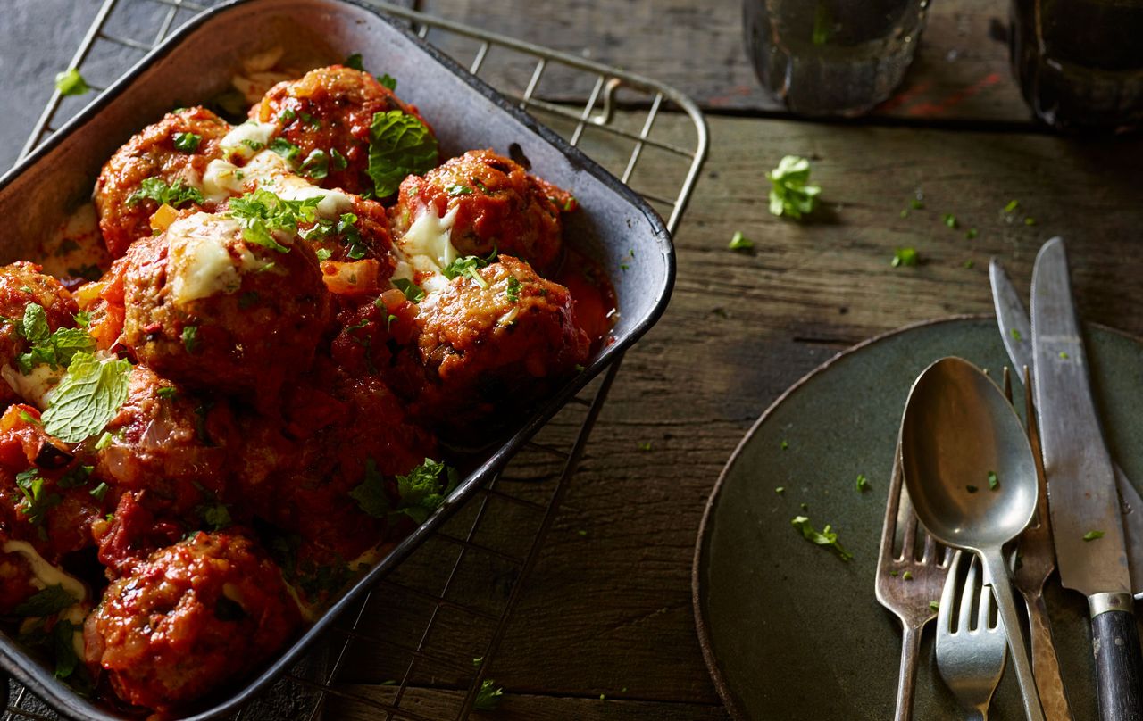 Joe Wicks&#039; beef meatballs 