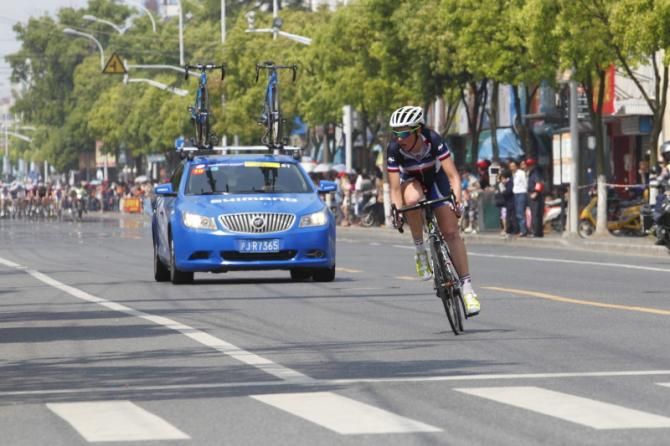 Solo breakaway, Aude Biannic (France) leads through a corner