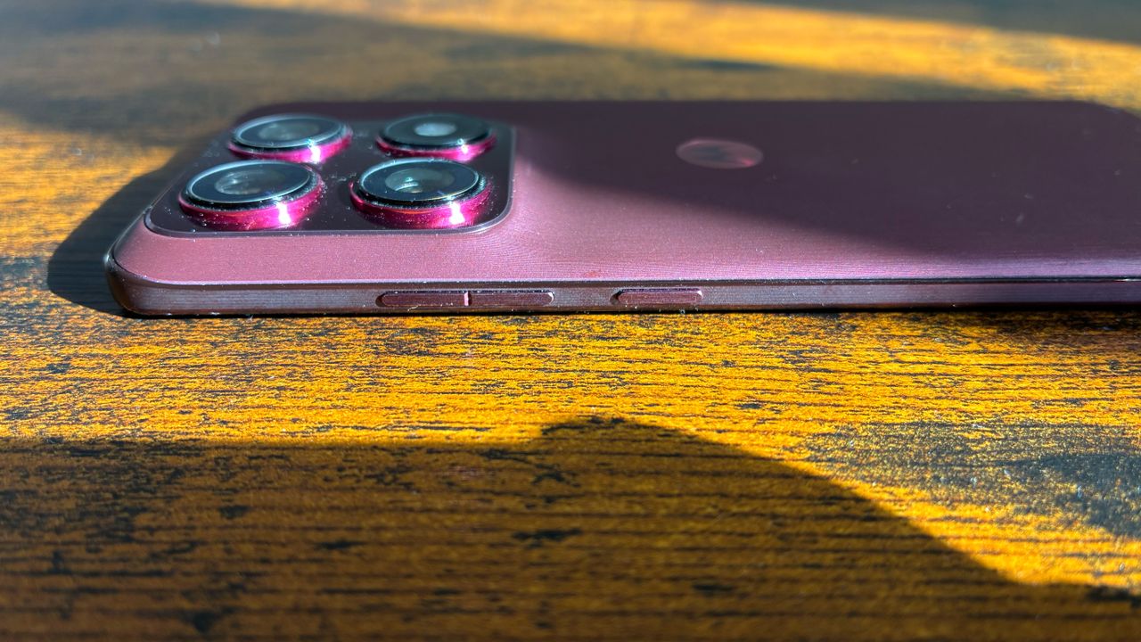 Motorola Edge 70 Pro: Design