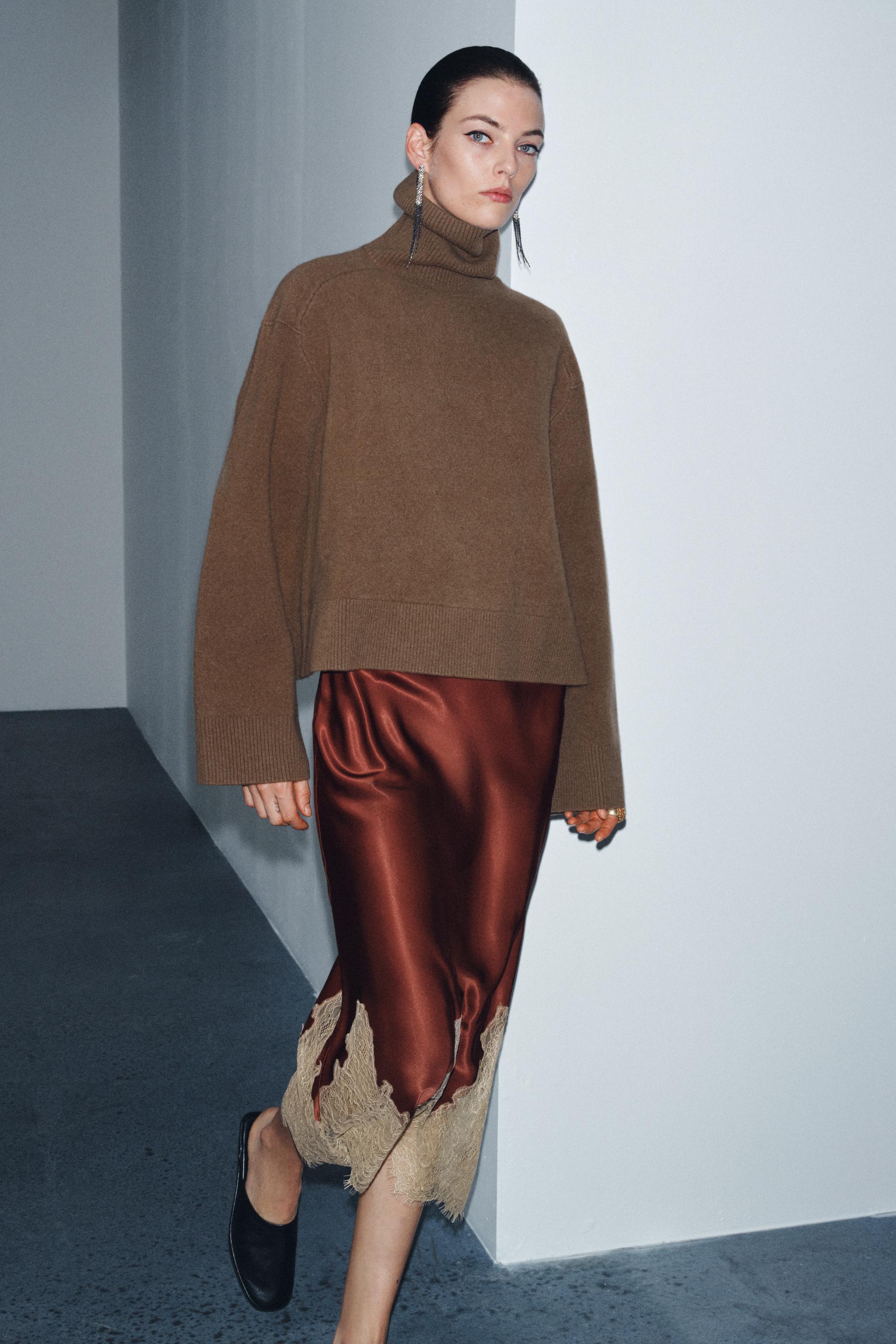 Zw Collection Contrast Lace Satin Skirt