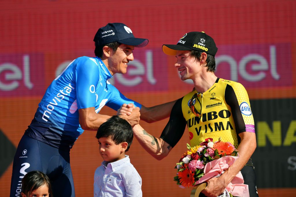 Richard Carapaz (Movistar) and Primoz Roglic (Jumbo-Visma)