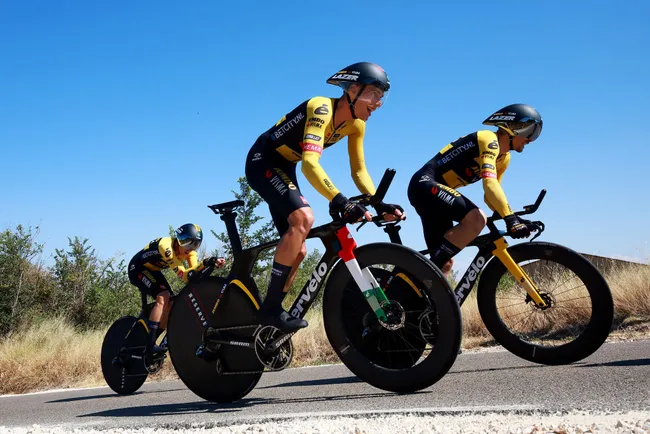 La Jumbo Visma Impegnata nella cronosquadre della Vuelta a Burgos 2023