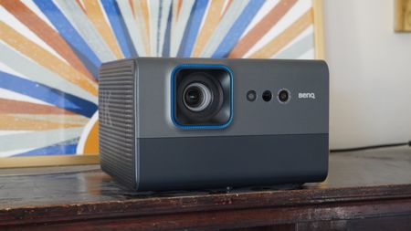 BenQ GP520 on table