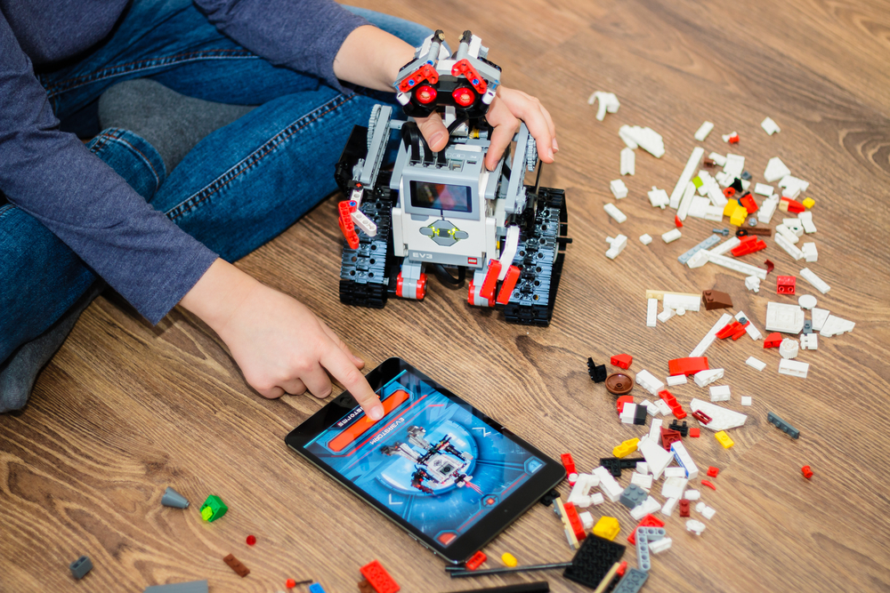 Best Robot Kits Programmable Robotic Toys for Kids Tom's Guide