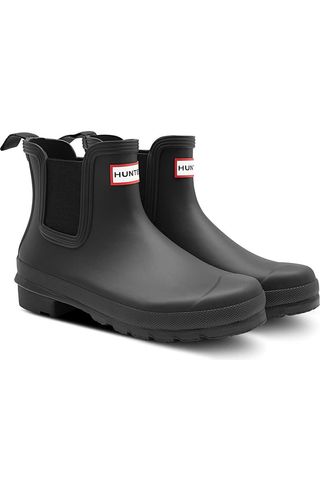 Q4GQzk2Lt257DN7VftLXvH-320-80 شملت كل من Daisy Edgar Jones's Glastonbury Outfits هذه الأحذية البالغة 140 دولارًا