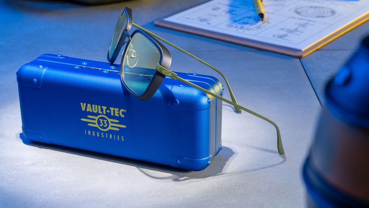 Fallout Vault 33 glasses