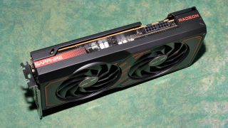 AMD Radeon RX 7600 XT Sapphire Pulse card photos and unboxing