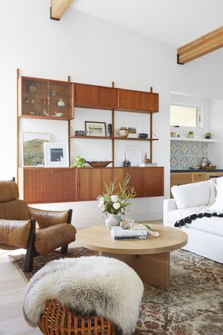 Mid-century modern style living room
