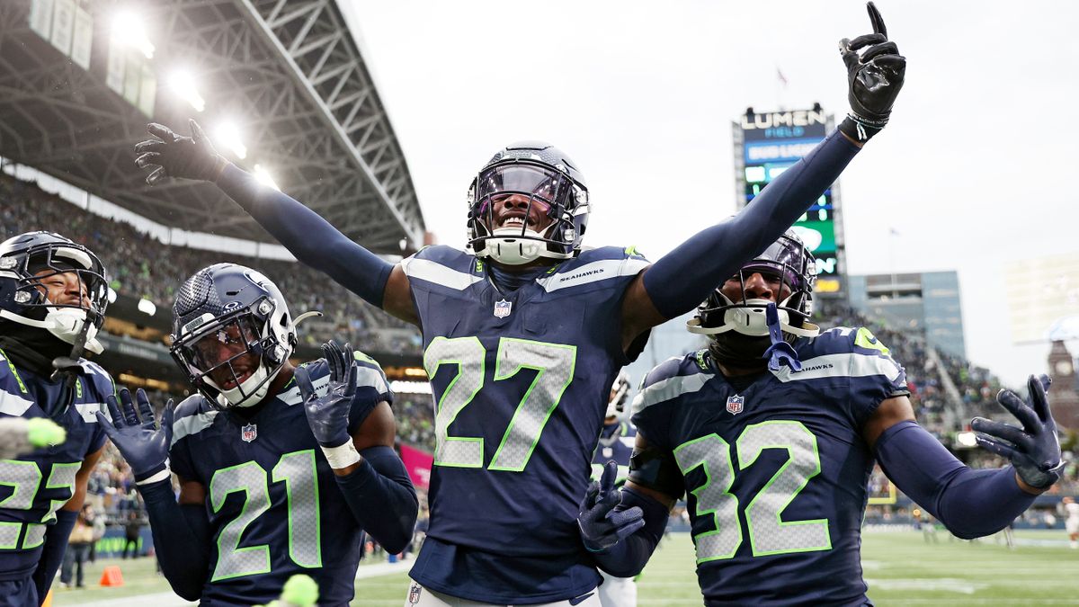 Devon Witherspoon #21 of the Seattle Seahawks celebrates ahead of the Seahawks vs Rams game