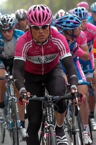 Jan Ullrich (T-Mobile) in the peloton