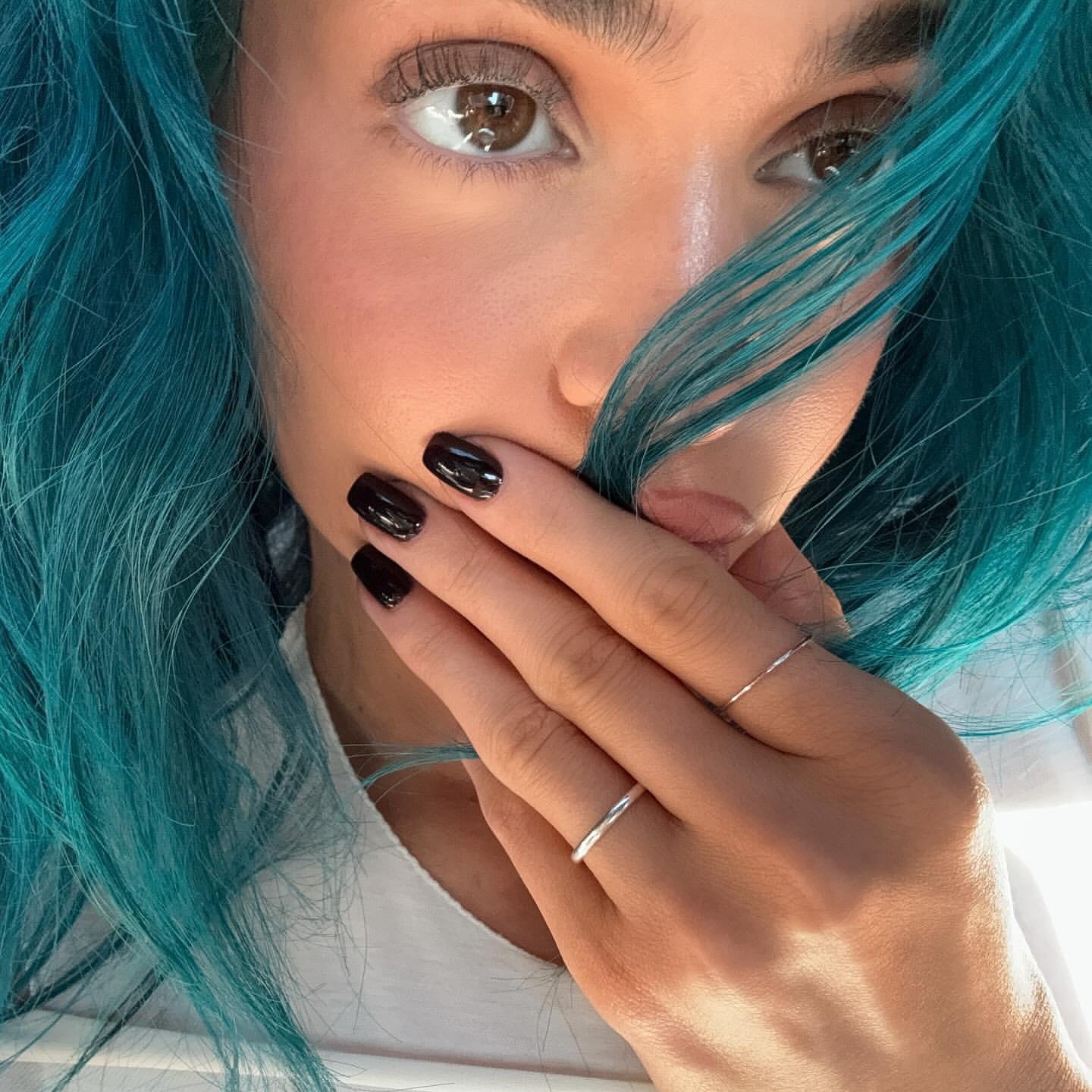 Kylie Jenner wearing OPI Lincoln Park After Dark.