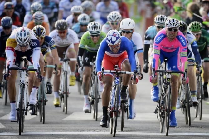 Nacer Bouhanni (FDJ) wins stage 1 of Paris-Nice