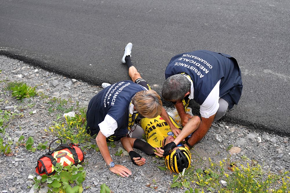 George Bennett (Jumbo-Visma) crashes during stage 18 at the Tour de France