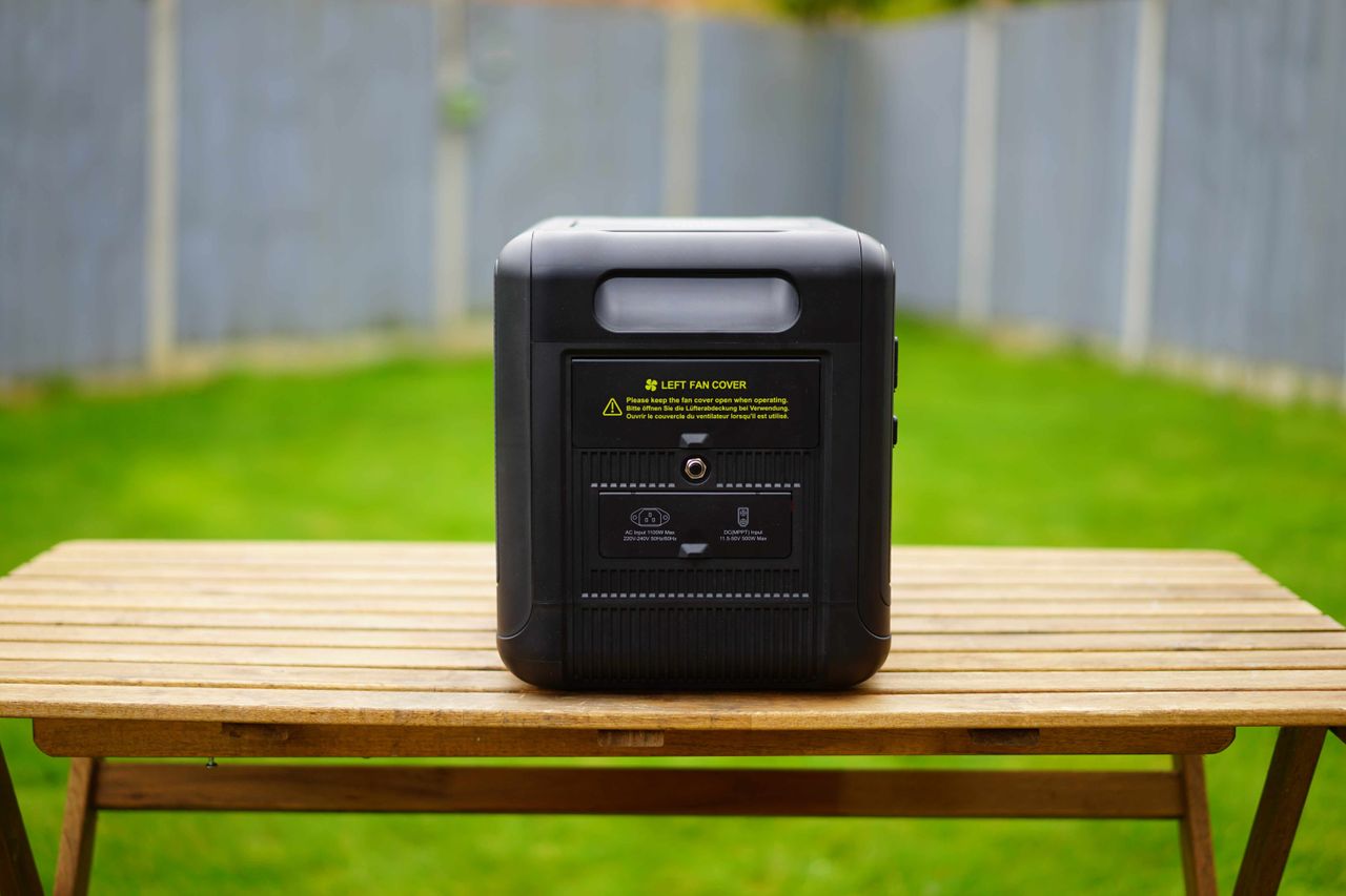 Fossibot F2400 during our review process