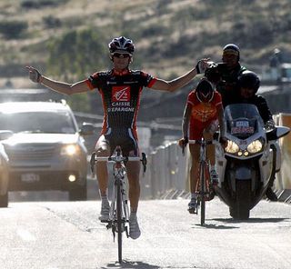 Dani Moreno (Caisse d'Epargne) wins stage four into Parral.