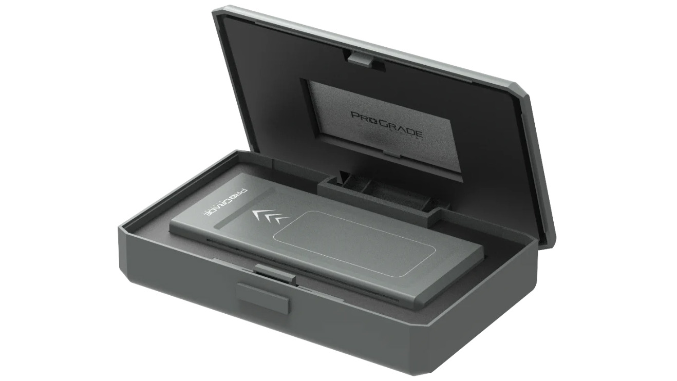 ProGrade Digital PG10 USB 4.0 External SSD