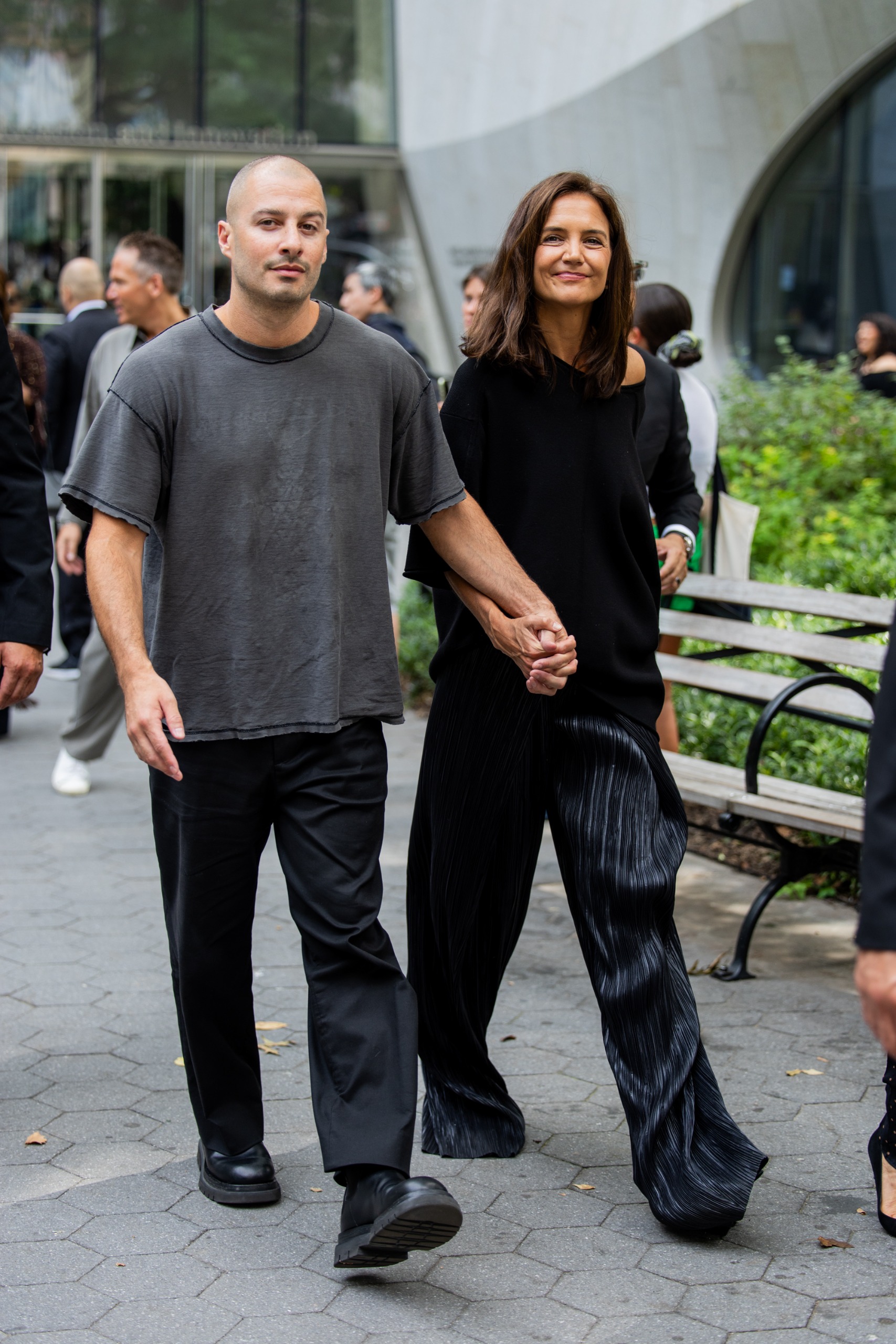 Katie Holmes brought her boyfriend and a humble black T-shirt to New York Fashion Week
