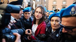 Grace Van Patten as Amanda Knox in "The Twisted Tale of Amanda Knox"