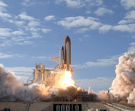 NASA Hails Fifth Shuttle Launch of 2009