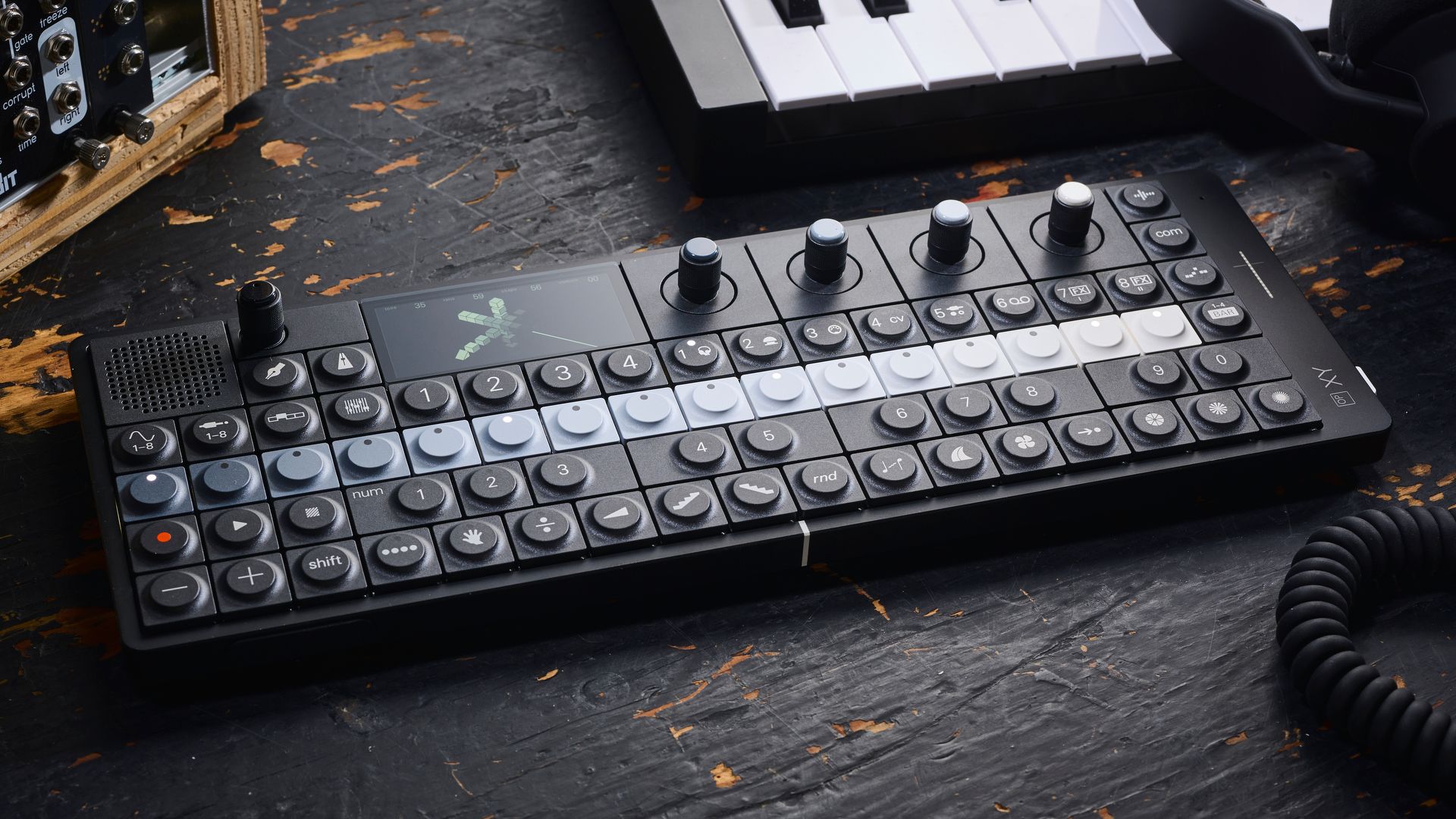 Y*I様 Teenage Engineering OP-1 Amazon.com: teenage engineering OP