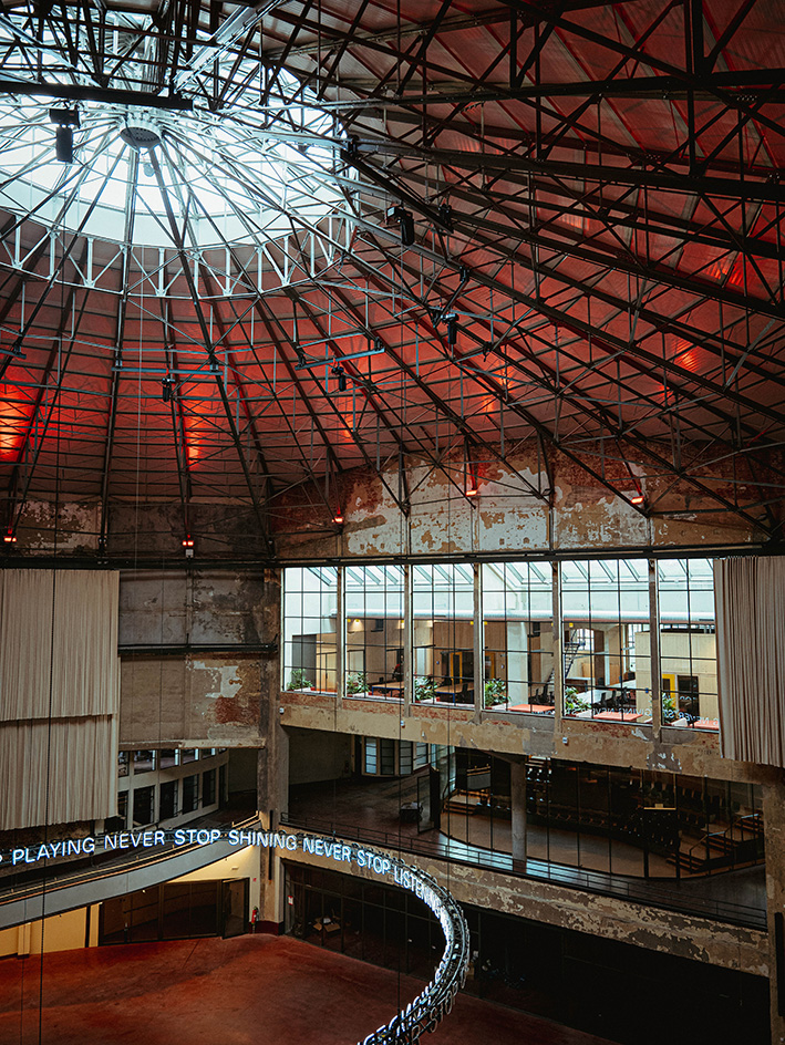 Wintercircus, industrial interior in Ghent