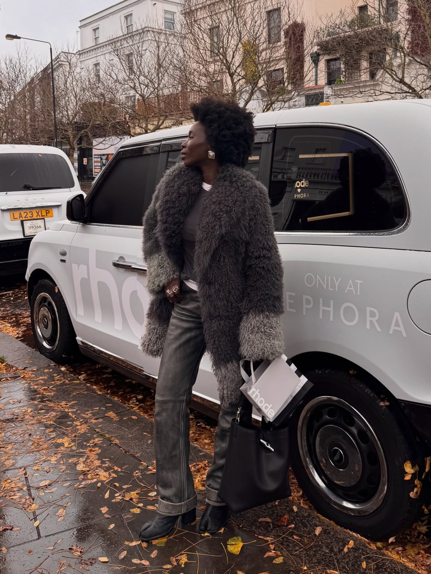 An image of @daniellejinadu wearing indie jean trends, one of the biggest denim trends of 2026.