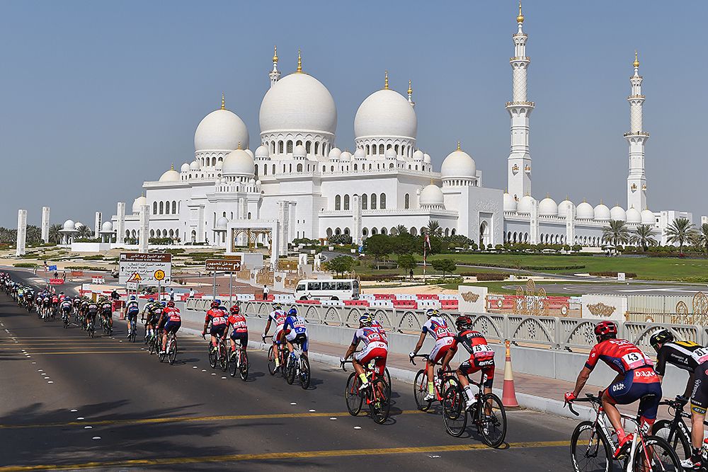 Sheikh Zayed Grand Mosque at Abu Dhabi Tour